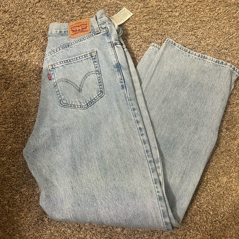 Levi’s high waisted straight leg Jeans
